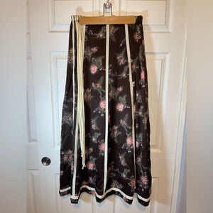 VTG Chessa Davis Skirt with floral ribbon